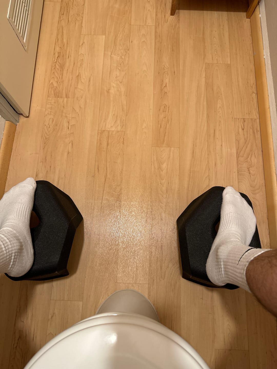 Customer photo review of stuul® Toilet Stool | The Poop Stool - Made in Germany (Classic Collection)