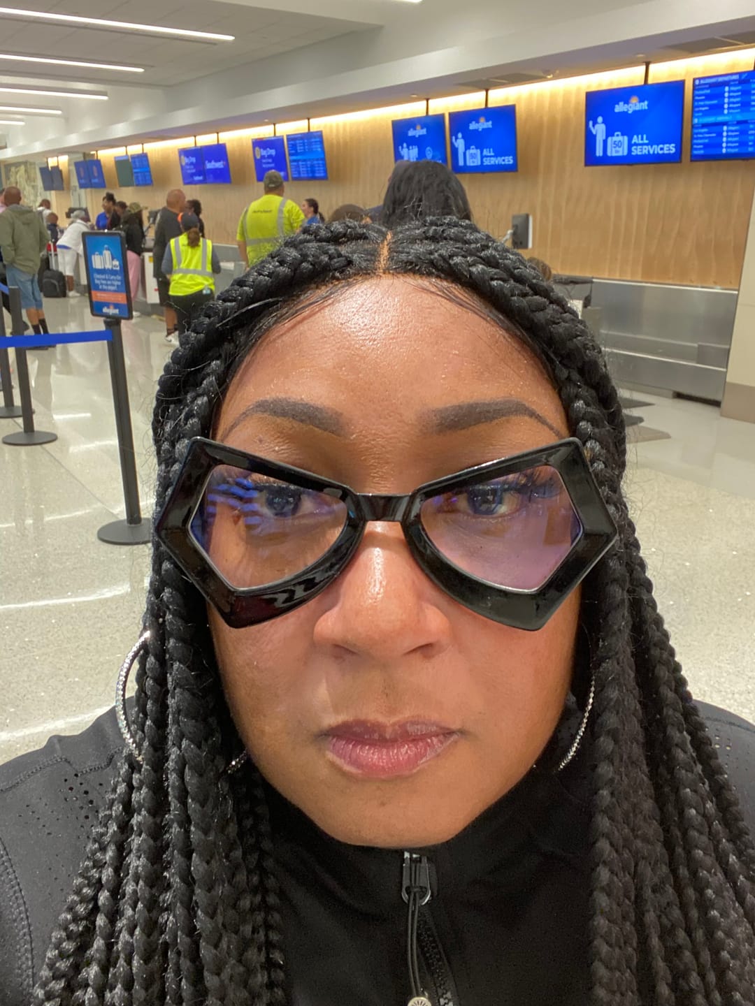 Customer photo review of Freetress Equal Freedom Part Synthetic Braided HD Lace Front Wig - KNOTLESS BOX BRAID