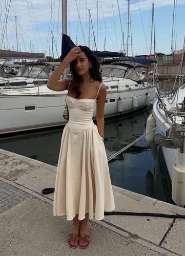 Customer photo review of Serena Midi Dress