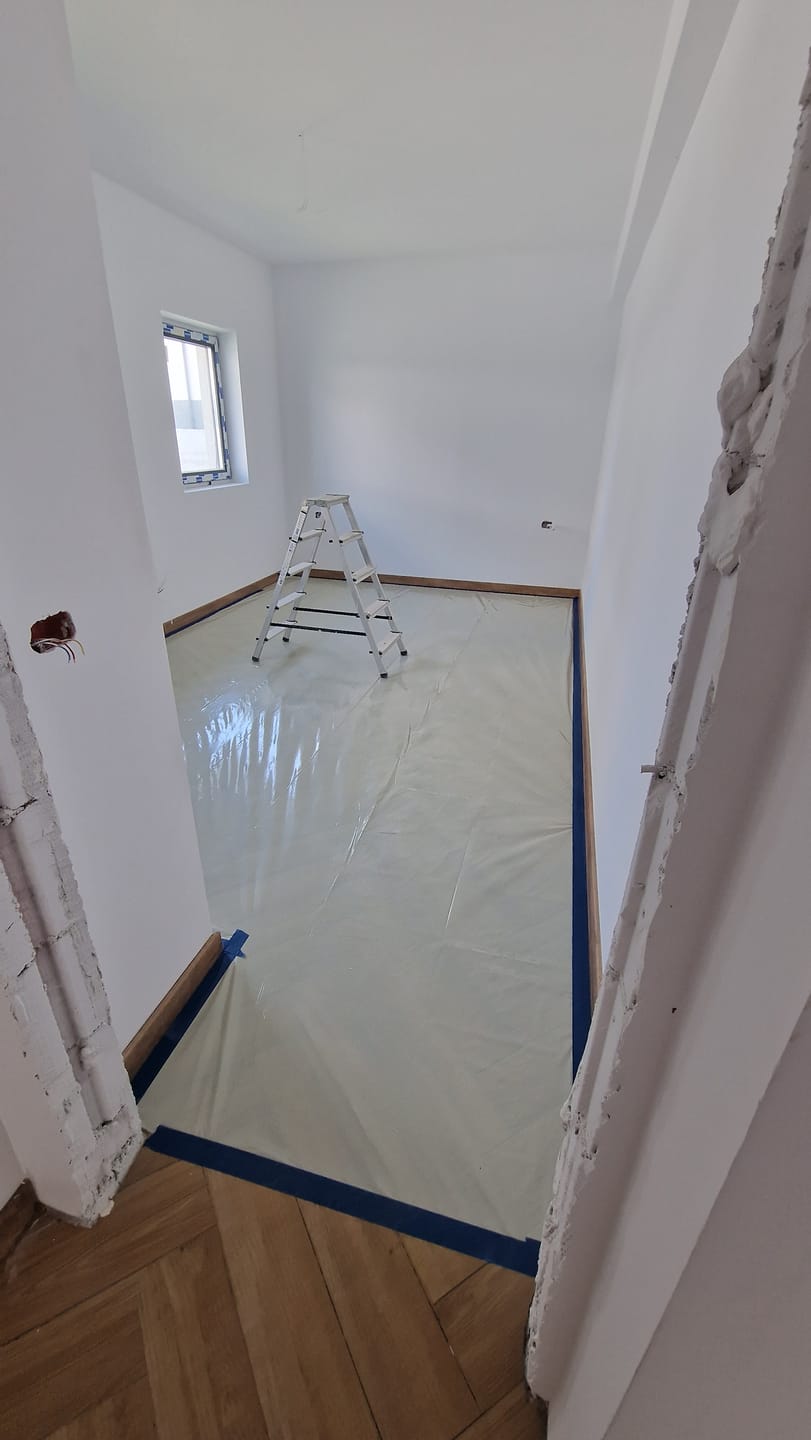 Customer photo review of Pat MONTREAL 140x200, stofa catifelata gri, cu somiera si spatiu depozitare