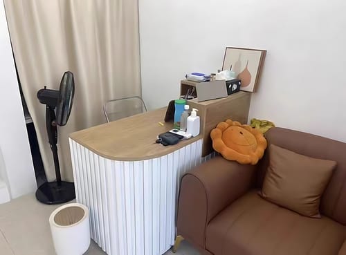 Customer photo review of Modern Reception Desk Front Counter Desk Wooden Checkout Table