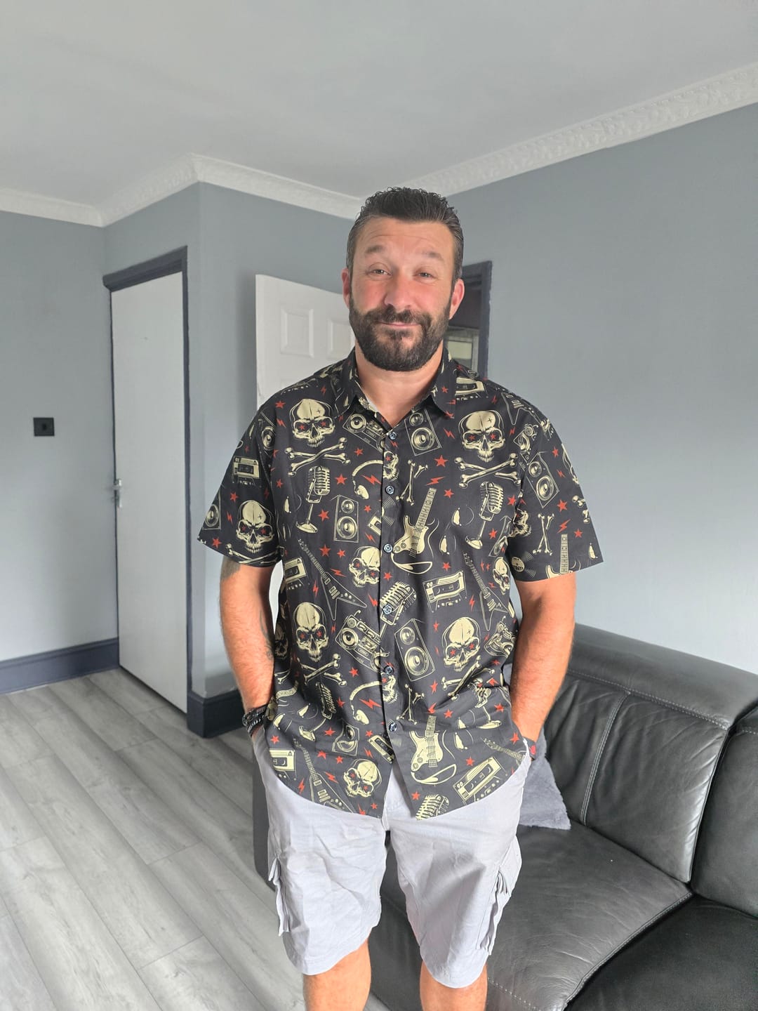 Customer photo review of Men's Skull Music Punk Rock and Roll Cool Funny Hawaiian Shirt