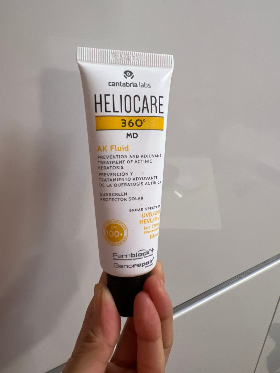 Customer photo review of ヘリオケア360° MD AK Fluid SPF100⁺