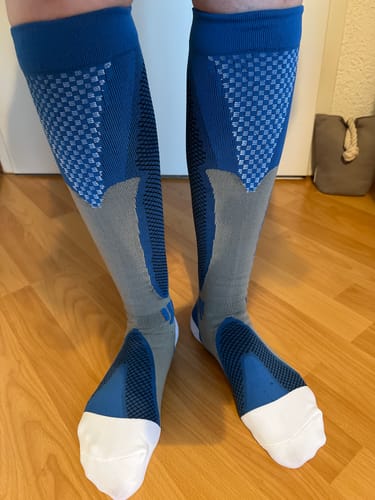 Customer photo review of VitalFlow™️ farbenfrohe Kompressionssocken