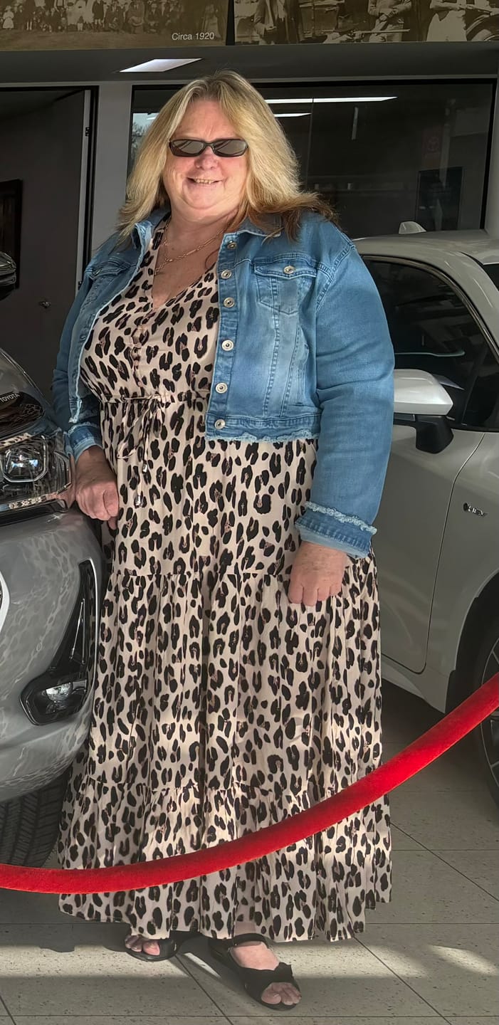 Customer photo review of Wilda Jacket in Mid Denim