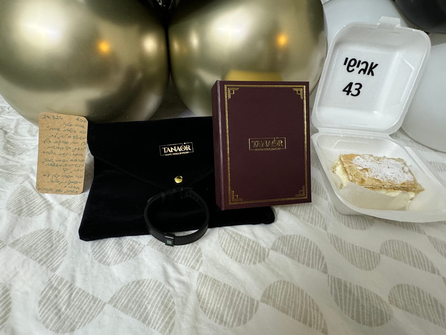 Customer photo review of צמיד עור - "All Black״