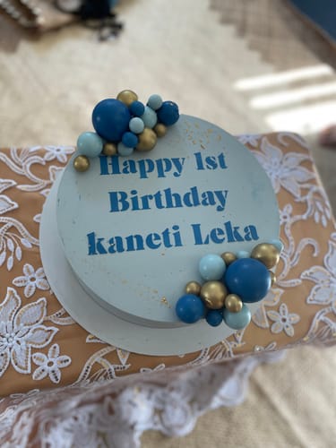 Customer photo review of Bubble Cake