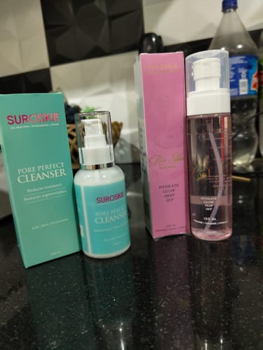 Customer photo review of Dessert Drip Lip Oil/ Lip Gloss