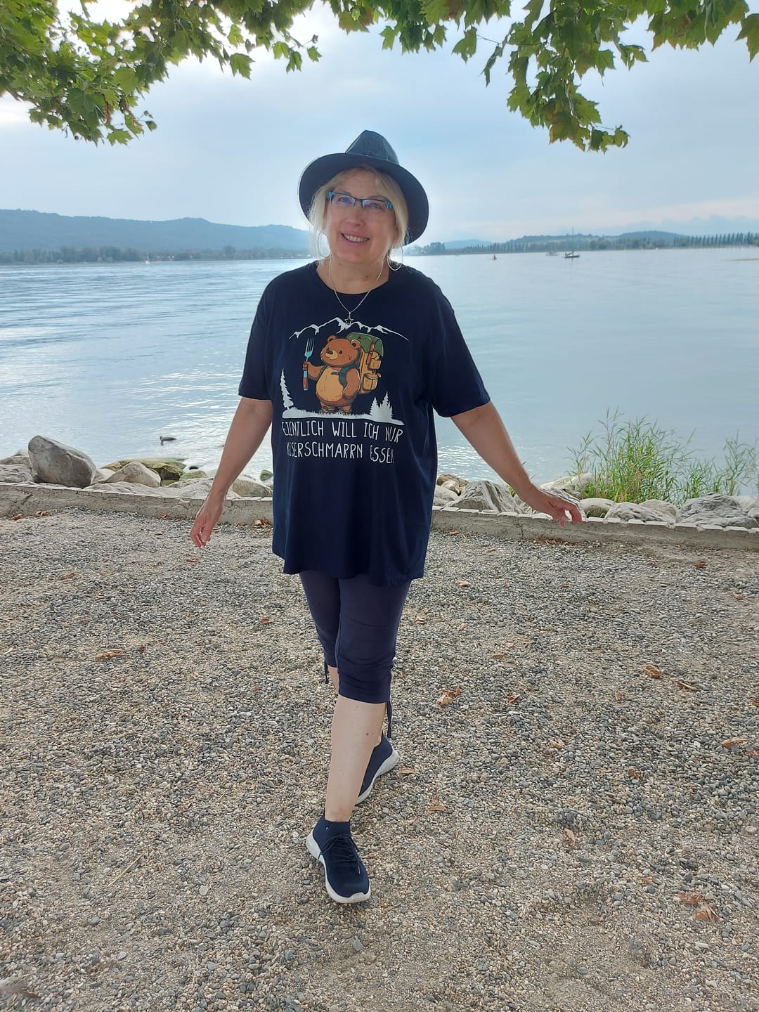 Customer photo review of Kaiserbär Premium T-Shirt Unisex