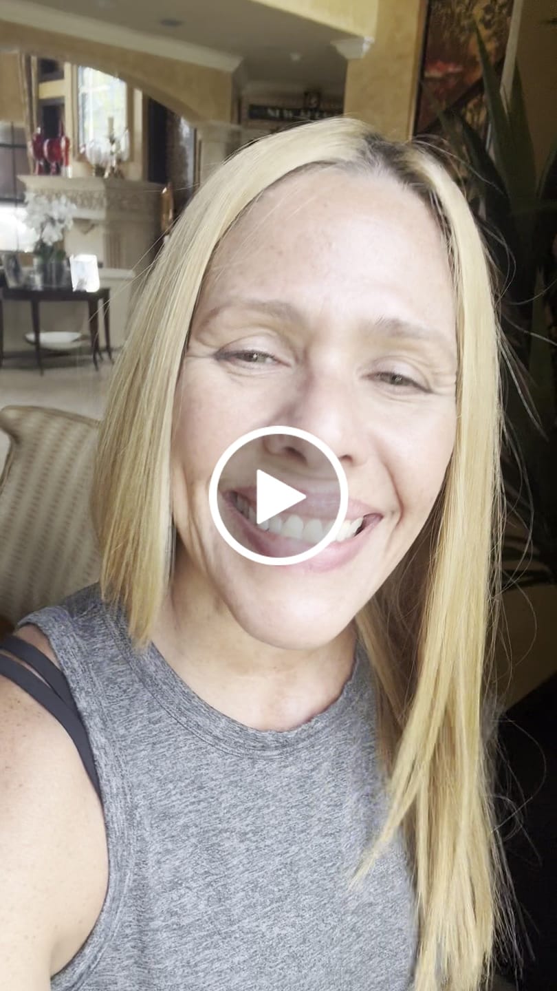 Customer video review of Silky Green Prescription Contact Lenses
