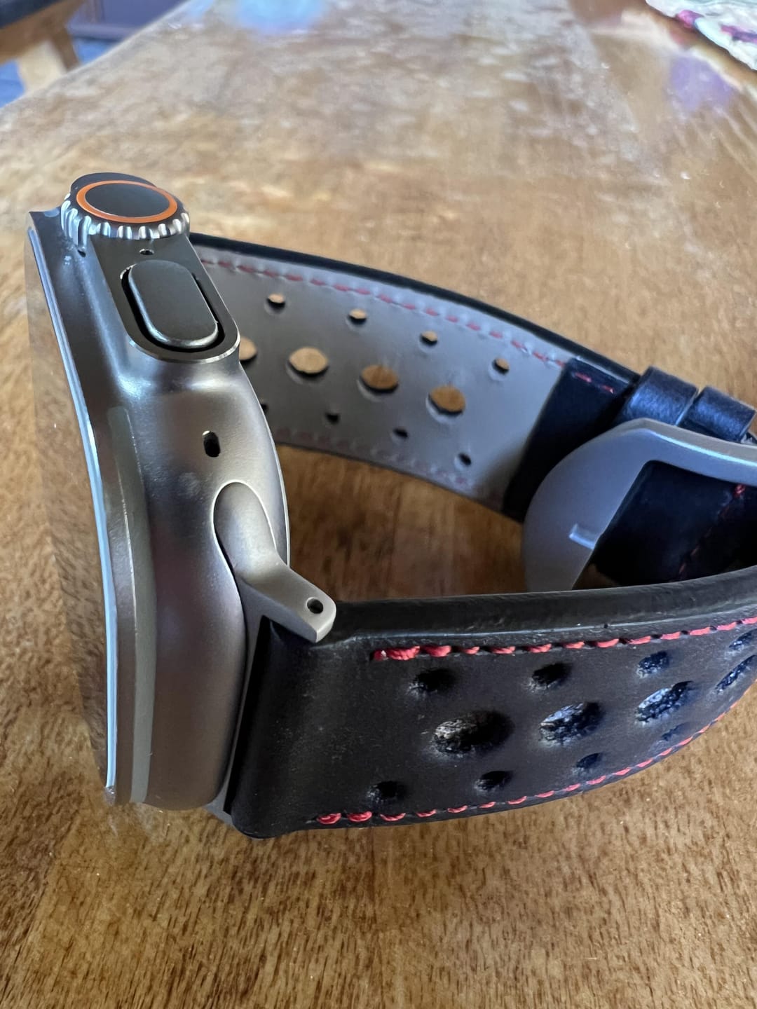 Customer photo review of Monaco · Vintage · Black/Red