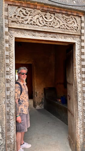 Customer photo review of Chemise d'été décontractée à manches courtes en coton à fleurs kaki rétro pour hommes