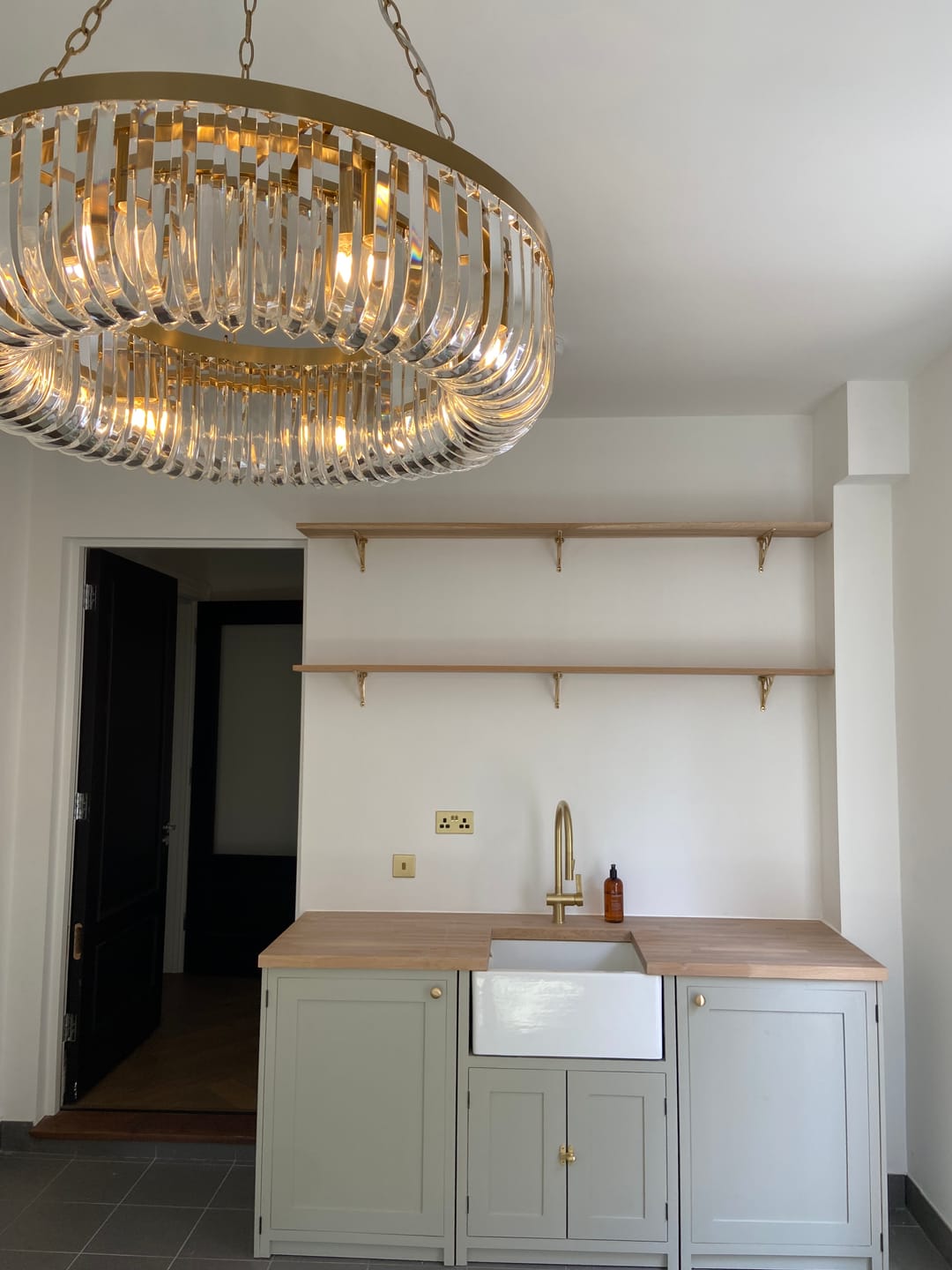 Customer photo review of 8 Inch Art Deco Brass Shelf Bracket
