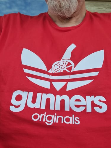 Customer photo review of GUNNERS ORIGINALS T Shirt
