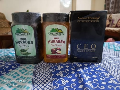 Customer photo review of CEO Natural Perfume - Made With Oud - The Irresistible Fragrance!!