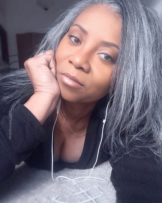 Customer photo review of Luvwin 5x5 Closure Kinky Straight Salt & Pepper Middle Parting Glueless Wig