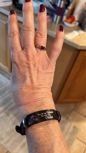 Customer photo review of Custom Photo I'm Always With You - Memorial Gift For Family, Friend - Personalized Engraved Bracelet