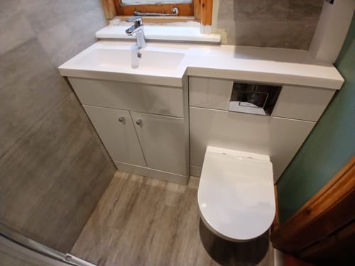 Customer photo review of Parkhouse 1200mm L Shape Combination Basin and WC Unit - Gloss White