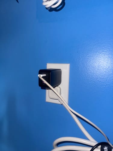 Customer photo review of Ugreen Nexode 65W USB C GaN Charger-3 Ports Wall Charger