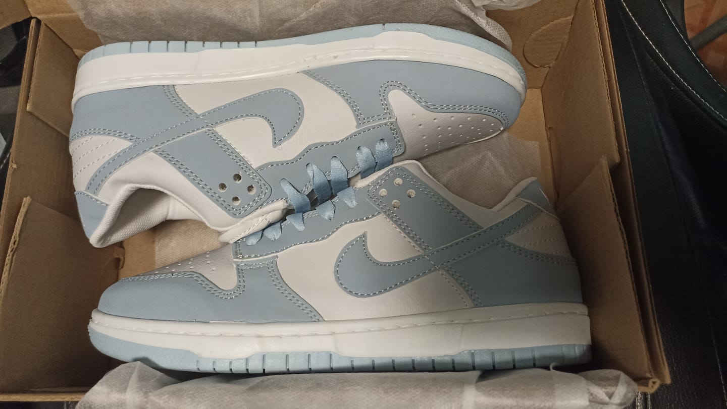Customer photo review of Tenis Dunk Niebla Blanco Niebla
