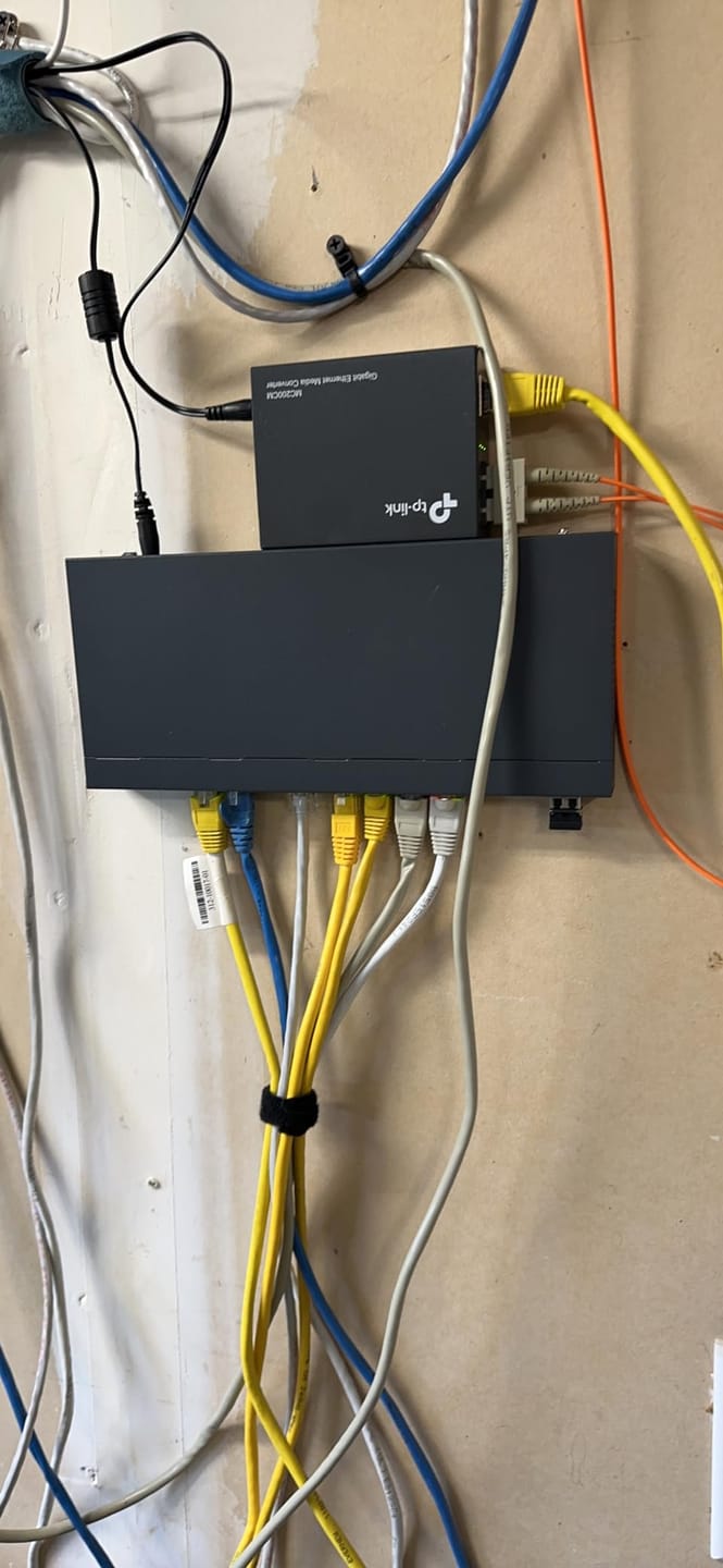 Customer photo review of EWS356-FIT: EnGenius Fit 2×2 Indoor Wireless Wi-Fi 6 Access Point with Adapter ($10 Value)