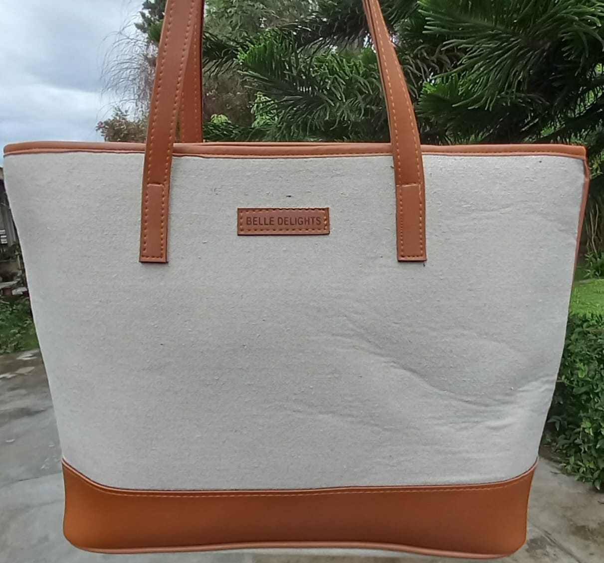Customer photo review of TOTE BAG BROWN