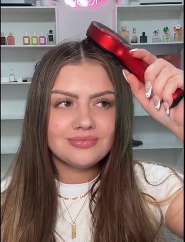 Customer photo review of Glowera™ 3 in 1 Red Light Scalp Massager