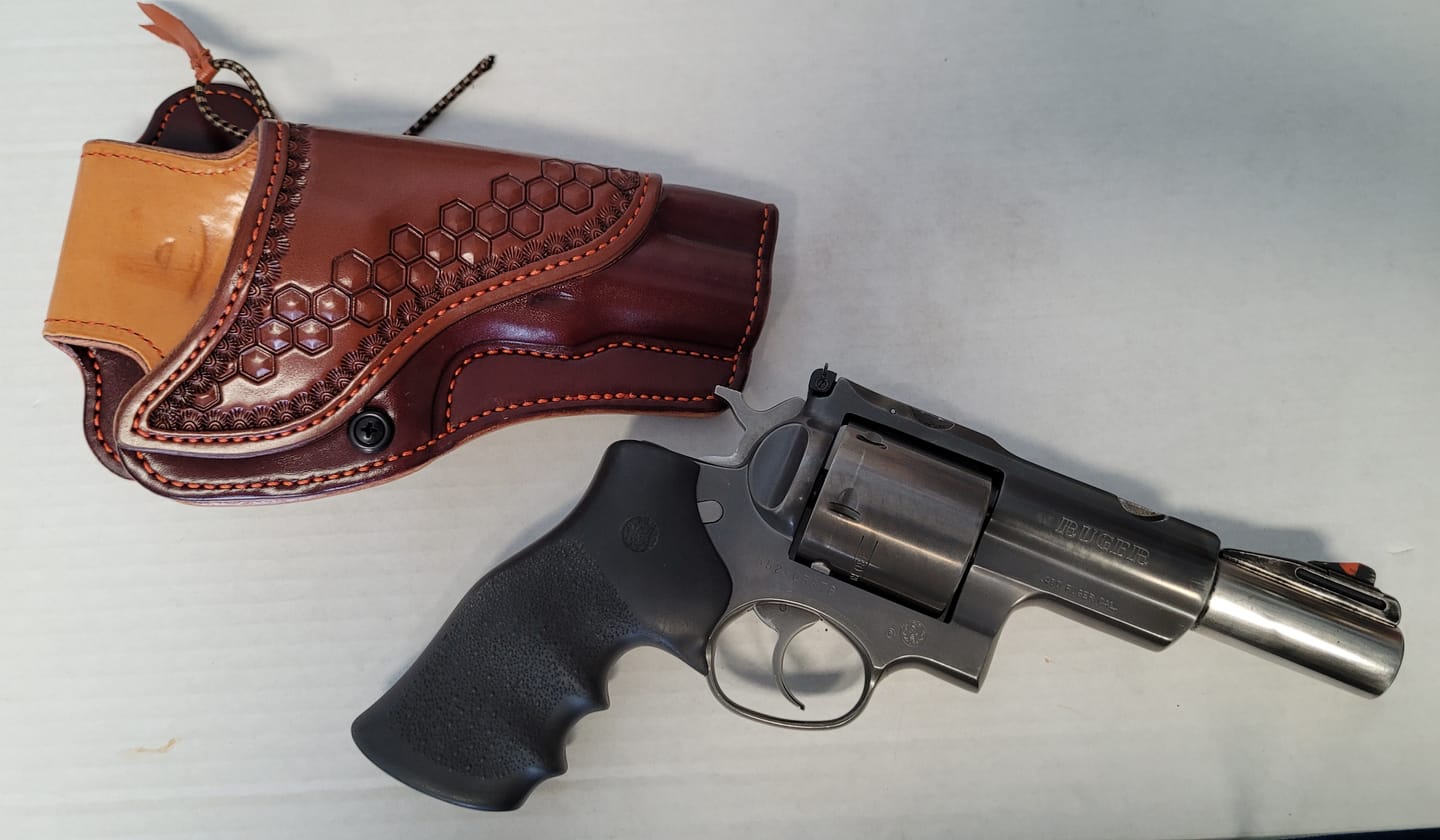 Customer photo review of Outdoorsman Hip Holster