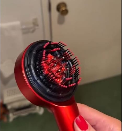 Customer photo review of Glowera™ 3 in 1 Red Light Scalp Massager