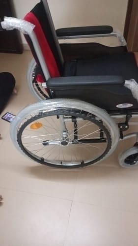 Customer photo review of Superio Aluminium Wheelchair with Fixed Wheels & Plastic Rim | Fixed Armrest | Foldable | Weight Bearing Capacity 110kg (Multicolor)