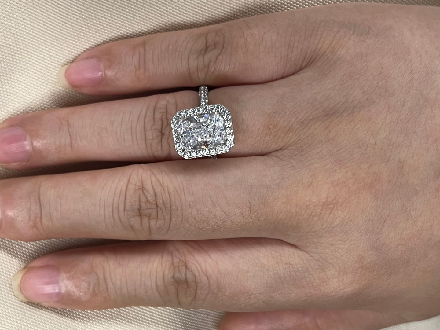 Customer photo review of S925 Noble Halo 3.5Ct Radiant Cut Engagement Ring Vintage Ring For Everyday Wear