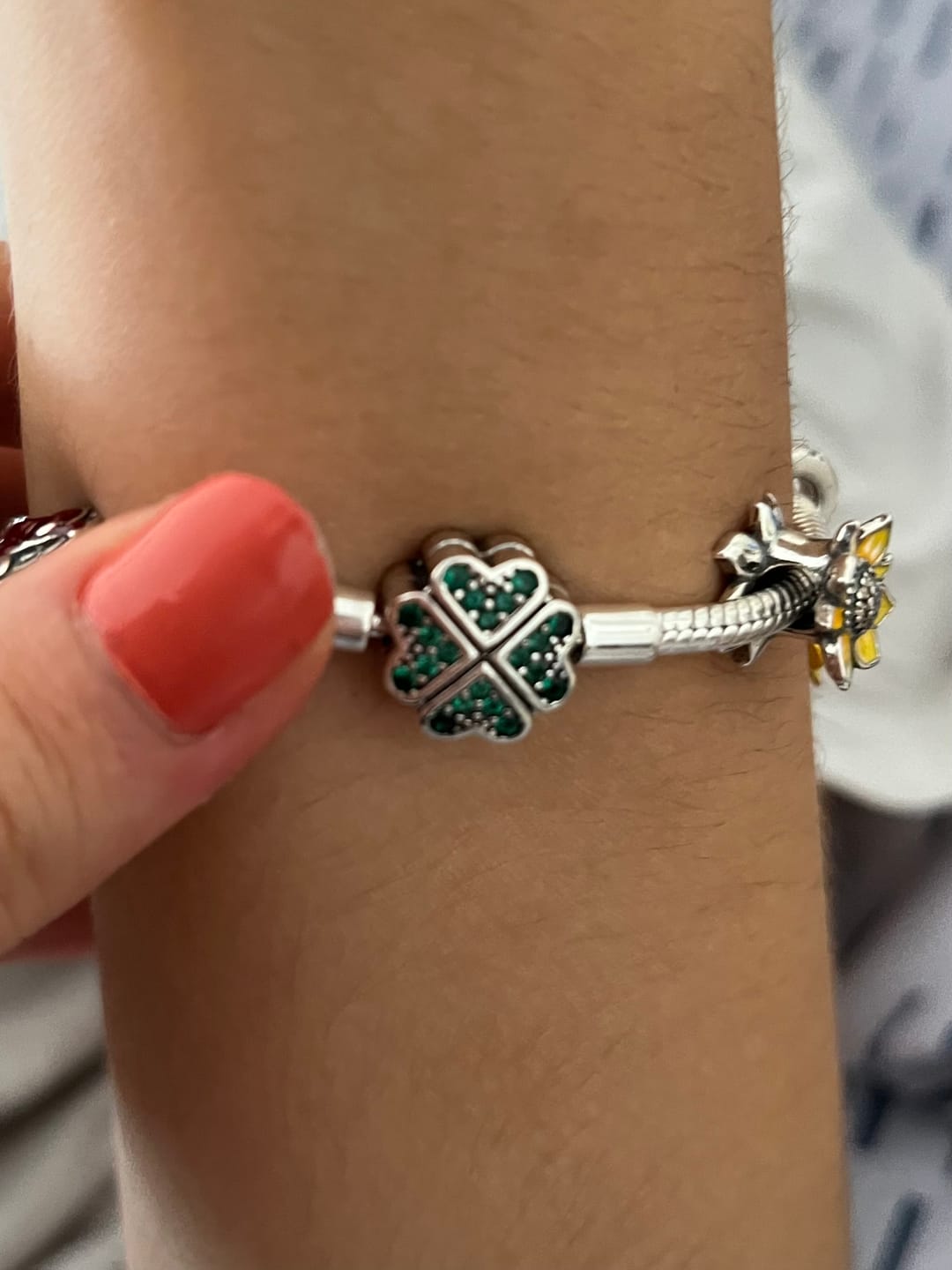 Customer photo review of Pulsera Trebol de la Buena Suerte