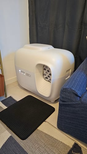 Customer photo review of Self-Cleaning Litter Box