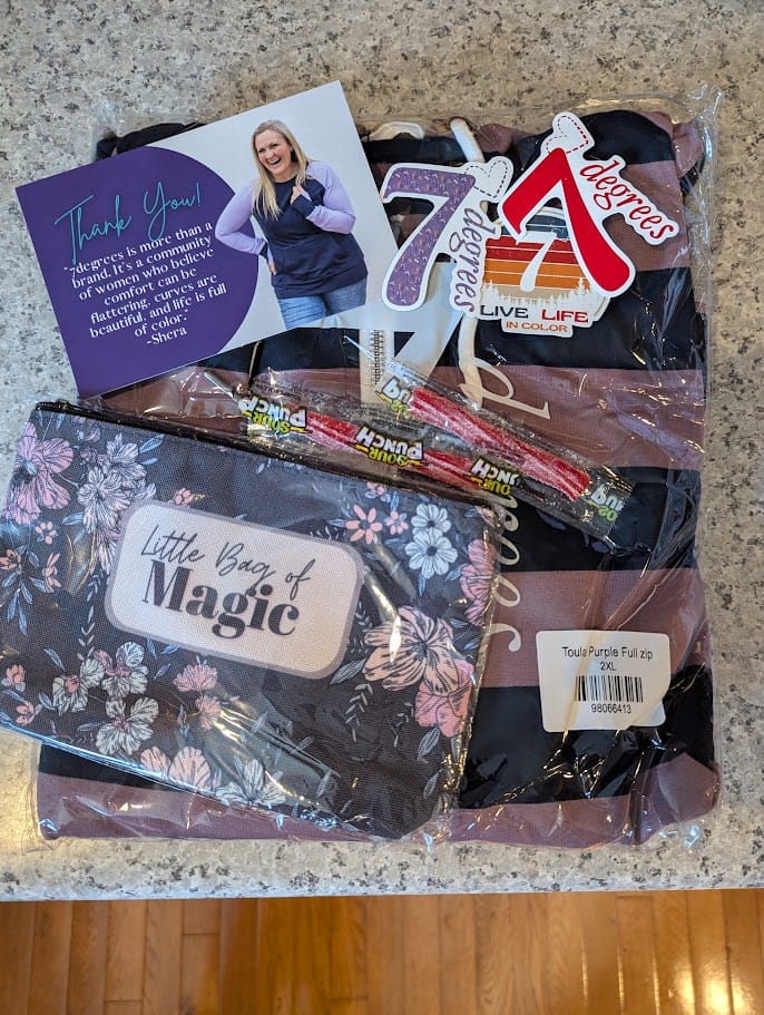 Customer photo review of Toula Purple Full zip