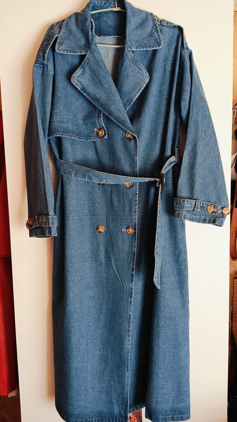Customer photo review of Abrigo Largo De Jeans Con Cinturón Celeste