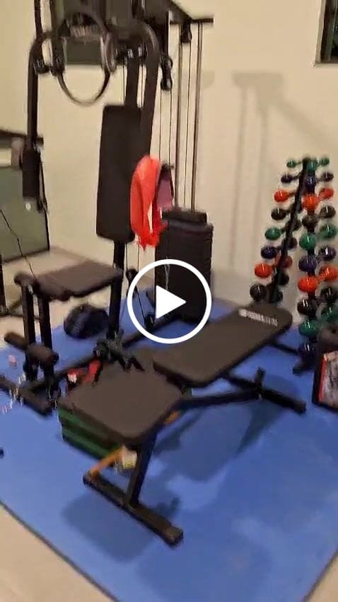 Customer video review of Banco de musculação 6x1 posições