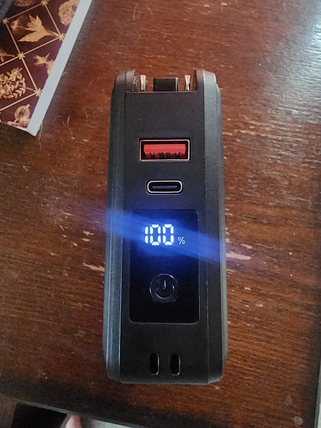 Customer photo review of 4 in 1 Wireless Power Bank Charger
