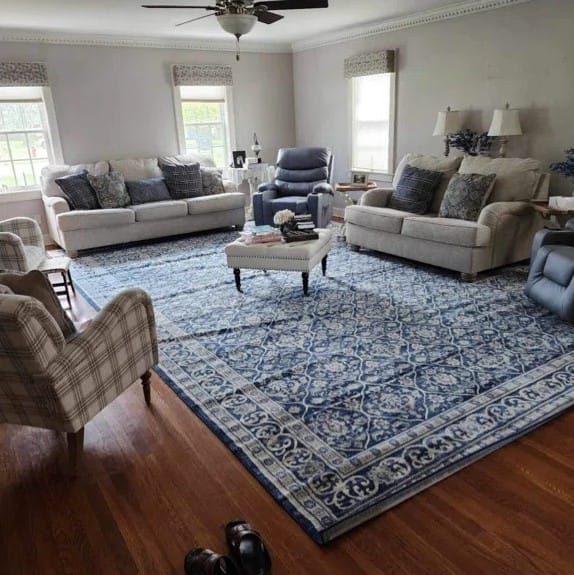 Customer photo review of Homrest Power Lift Recliner Chair with Massage & Heat, Cup Holders & USB Port, Blue