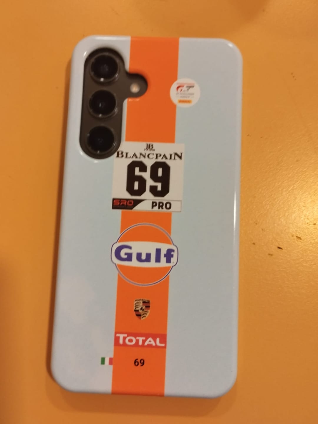 Customer photo review of Gulf Porsche GT Livery  - Individuelle Premium Hülle für Samsung