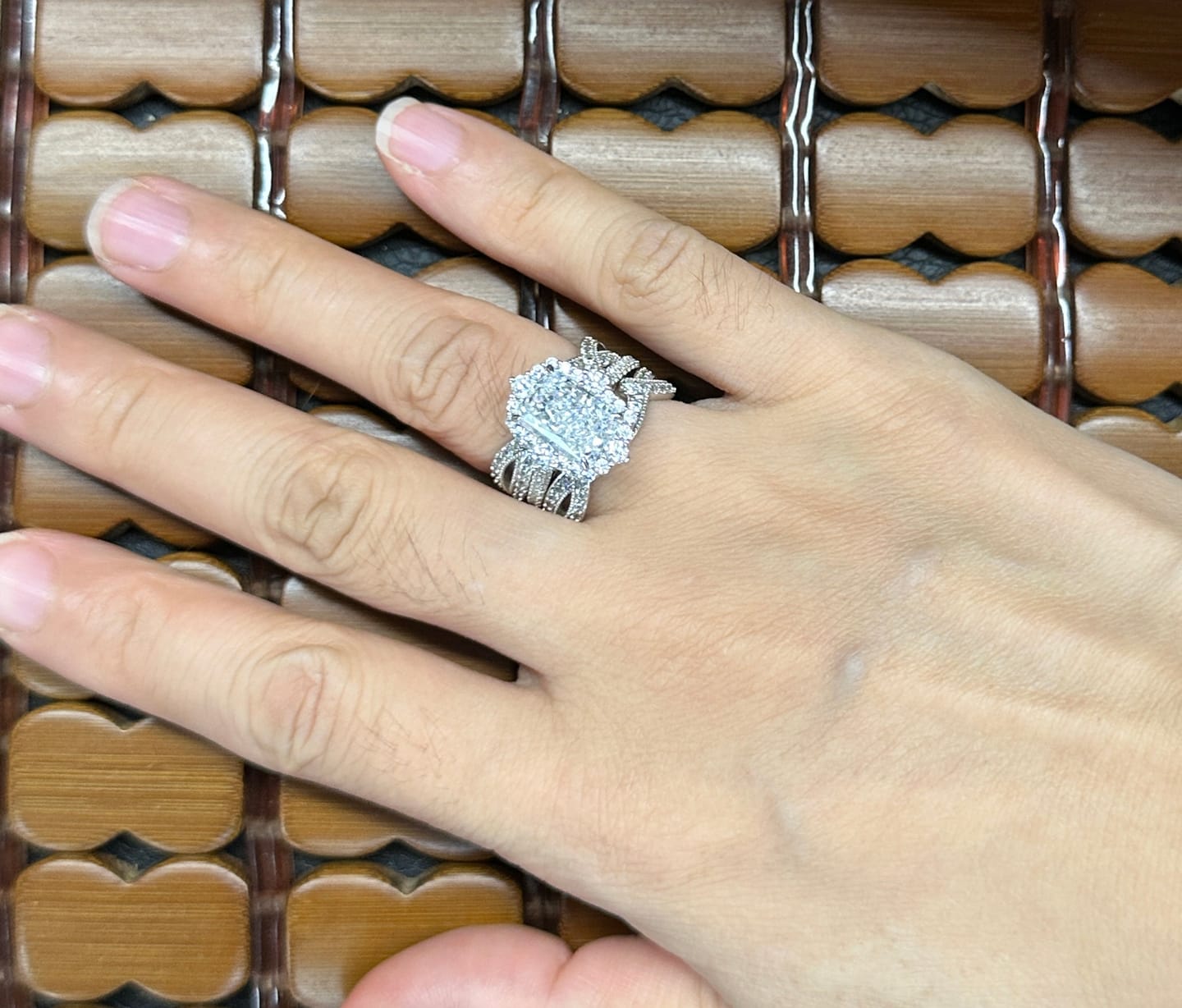 Customer photo review of S925 3.0Ct Radiant Cut Black Stone/White Stone Halo Insert Wedding Ring Set For Women In Sterling Silver