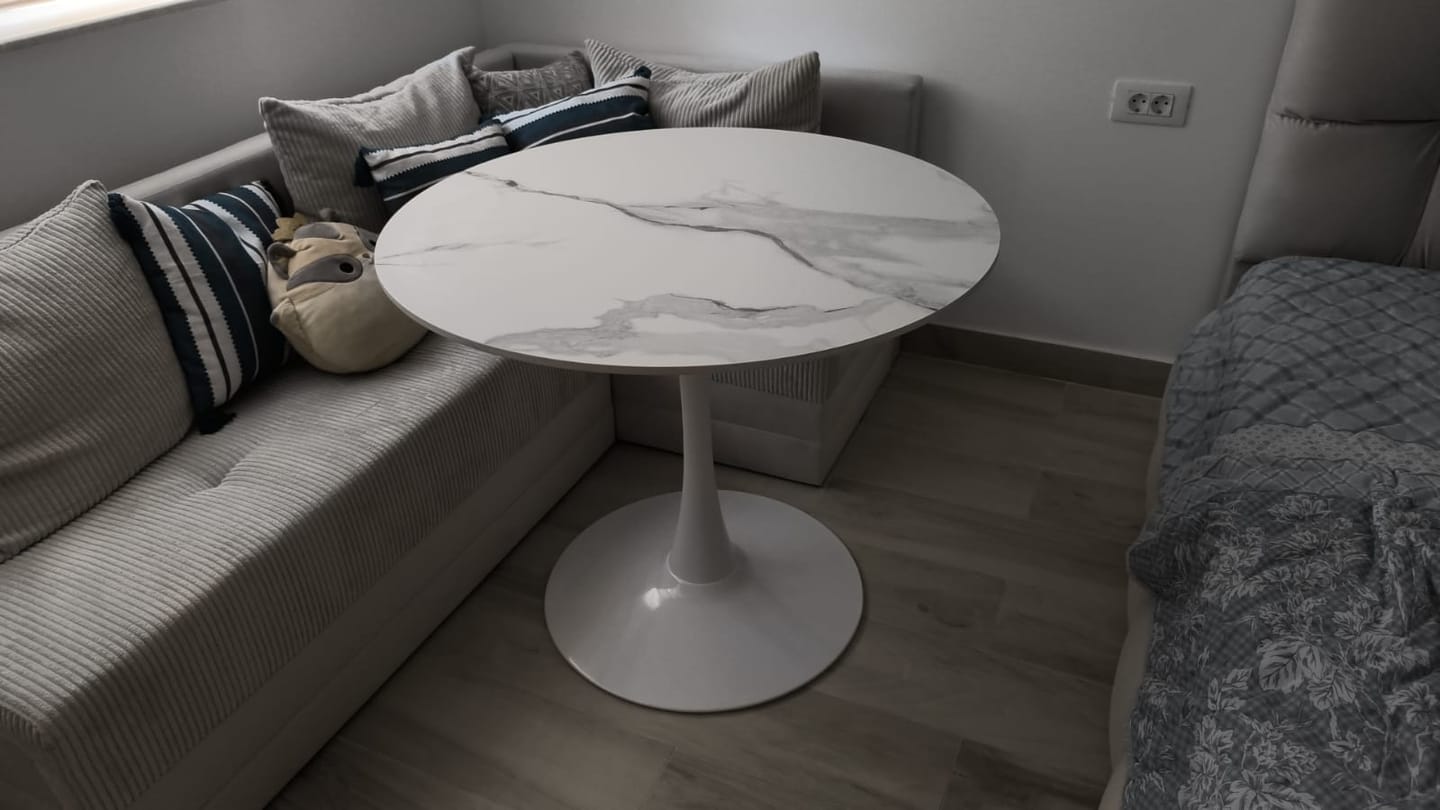 Customer photo review of Masa ESPERO, alb cu efect de marmura/alb, ceramica/metal, 90x90x75 cm