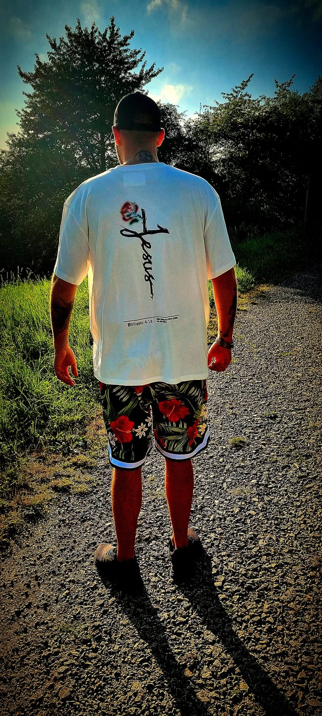 Customer photo review of OVERSIZED SHIRT - JESUS