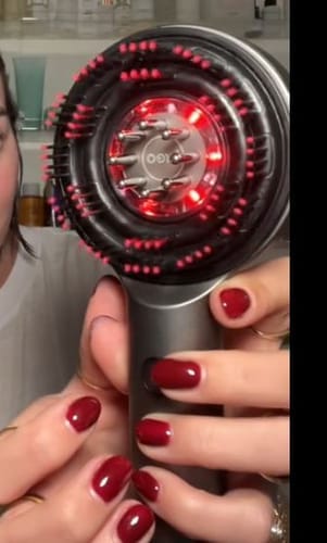 Customer photo review of Glowera™ 3 in 1 Red Light Scalp Massager