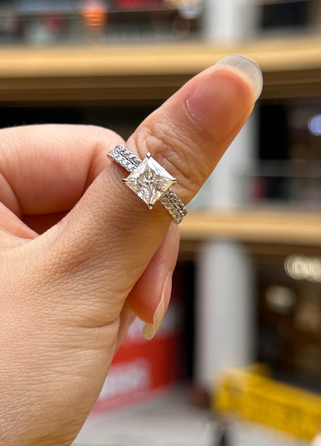 Customer photo review of S925 Moissanite 2.0 Carat Square Princess Cut Wedding Ring Set For Daily Occassions