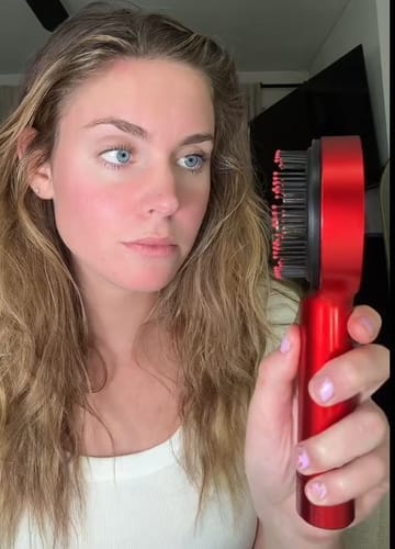 Customer photo review of Glowera™ 3 in 1 Red Light Scalp Massager