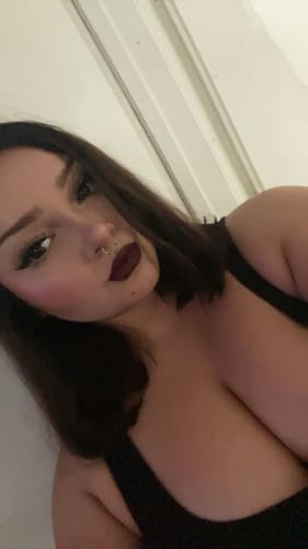Customer photo review of Evangeline x Eyemoody Misty Brown | 6 Months, 2 pcs