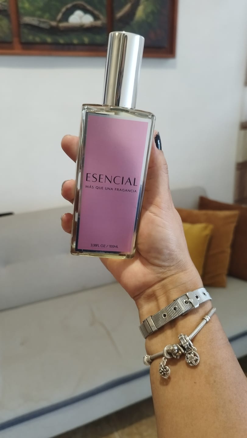 Customer photo review of M000 Esencia de Perfumería para Mujer (Diseñador)