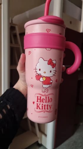 Customer photo review of Bubble Sanrio Drinking Bottles