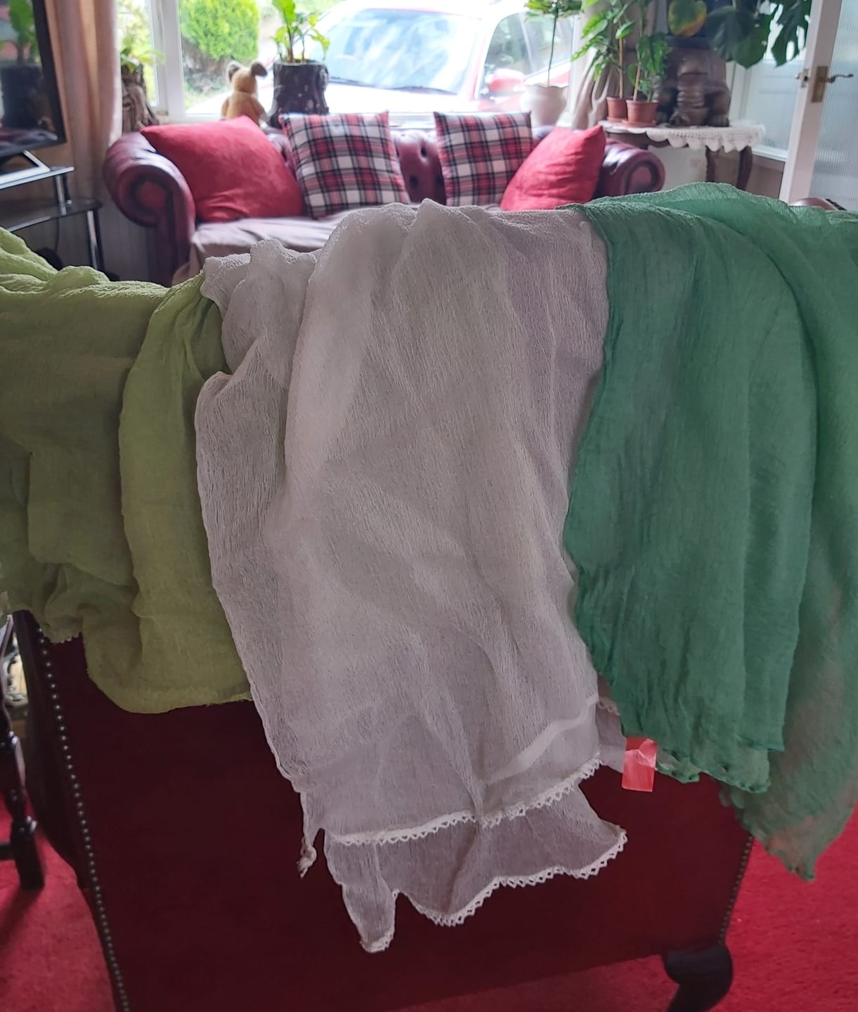 Customer photo review of 3 x 2 yd Crinkle Chiffon Fabrics For £1, Crinkle Yoryu Approx. 97cm