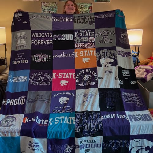 T-shirt quilt featuring kansas state wildcats by Jenna from WI